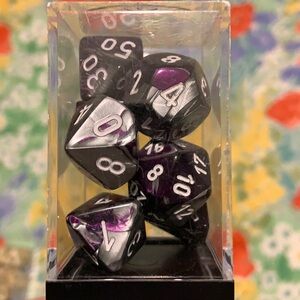 Chessex Gemini Purple & Silver/White Polyhedral 7 Dice Set